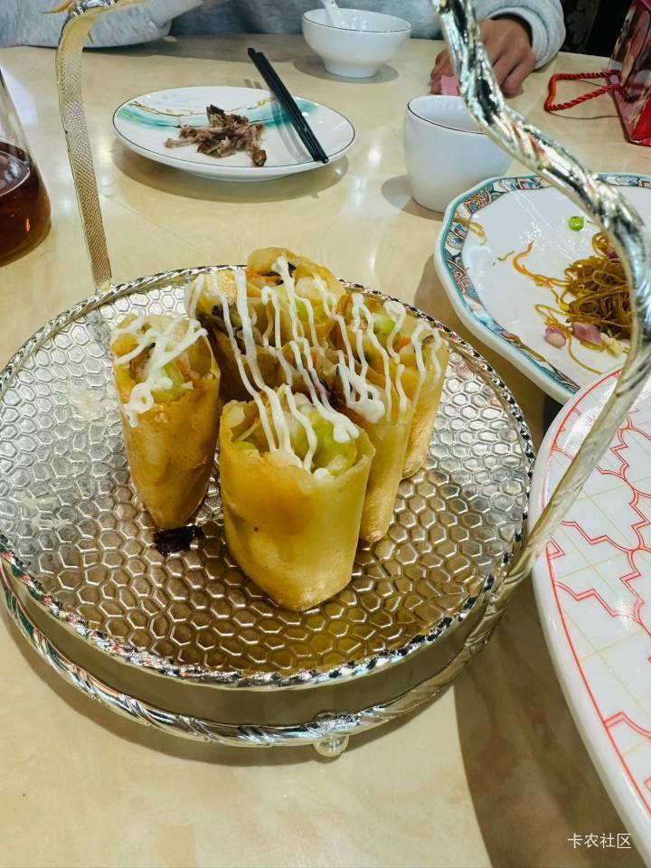 老哥们，先吃



0 / 作者:中国工商银行卡农分行 / 