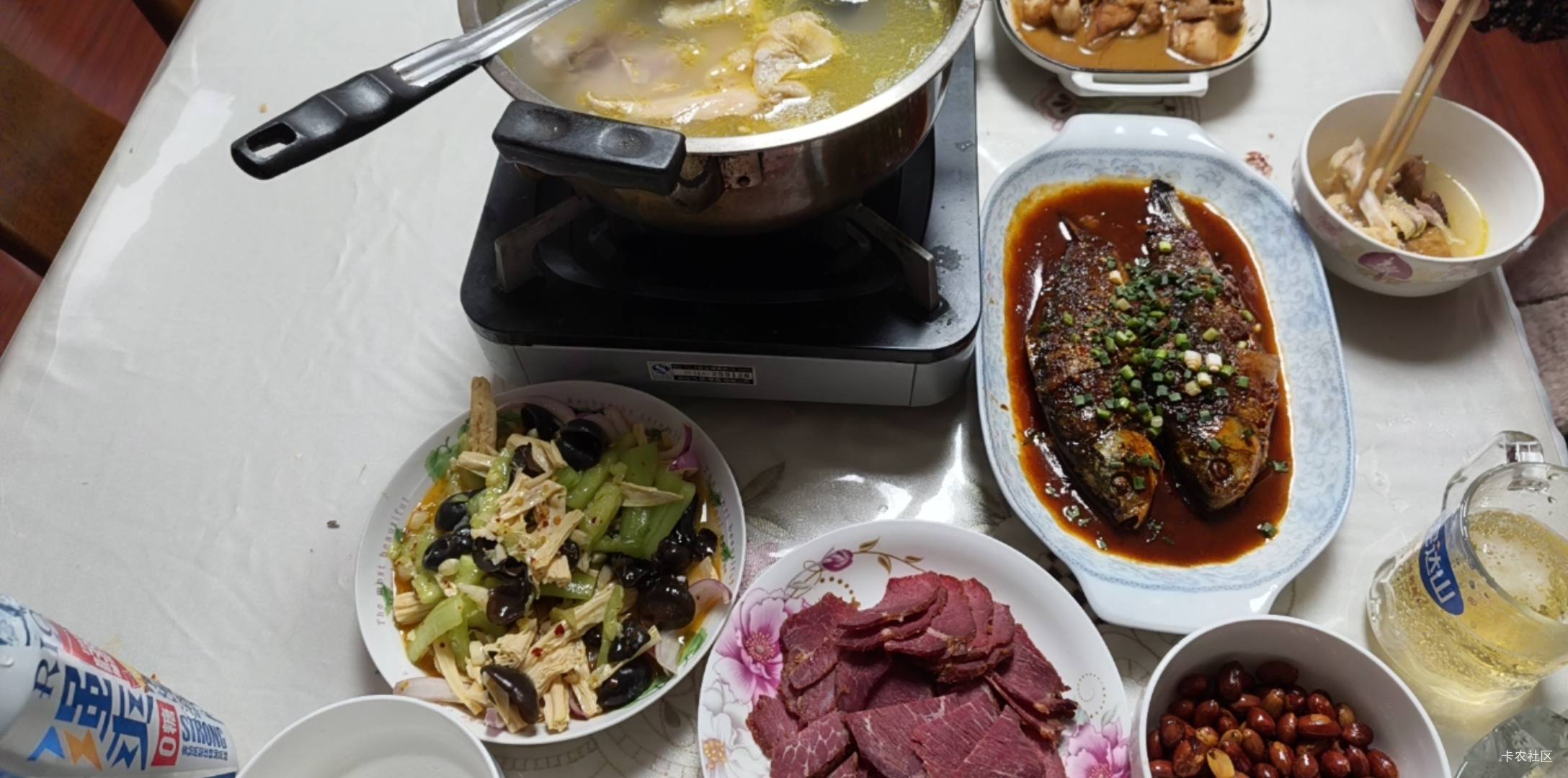 年夜饭开吃

94 / 作者:热了上上课上课 / 