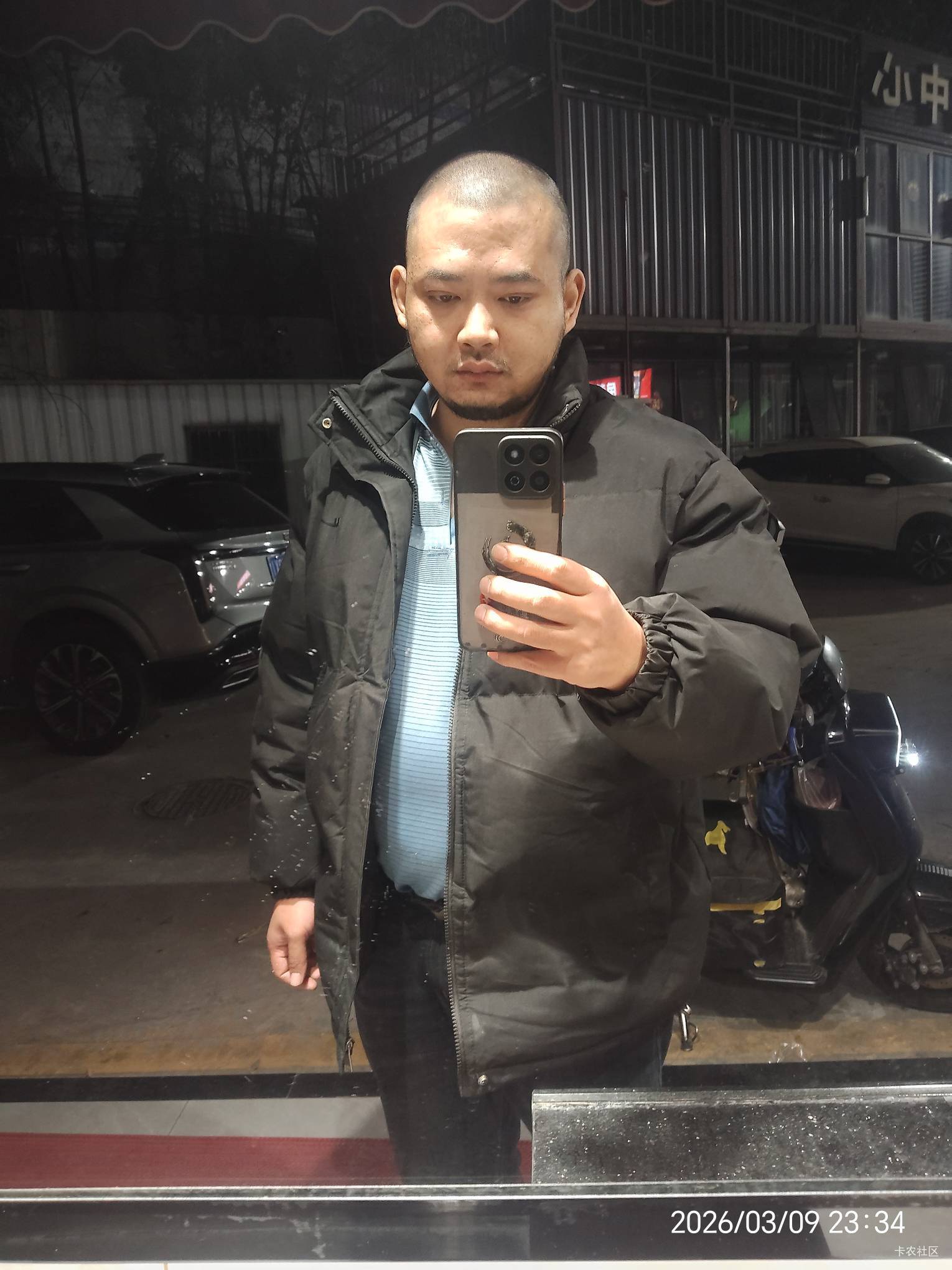 挂壁卡农仔你们有我帅？不可能的。


9 / 作者:陆羽 / 