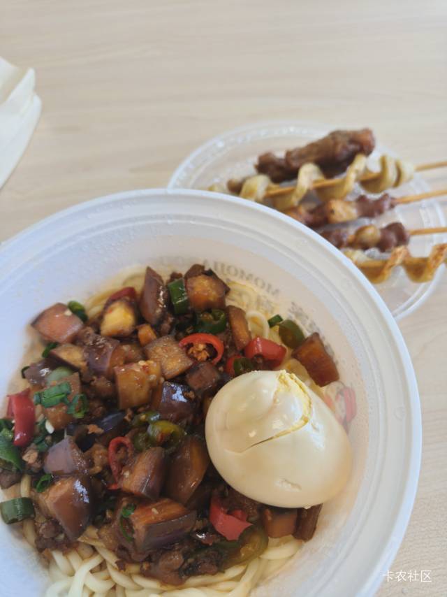 刚刚东航废券，一天有效期。最近坐飞机的领吧，我先吃饭了


72 / 作者:小小搬运工手慢无 / 