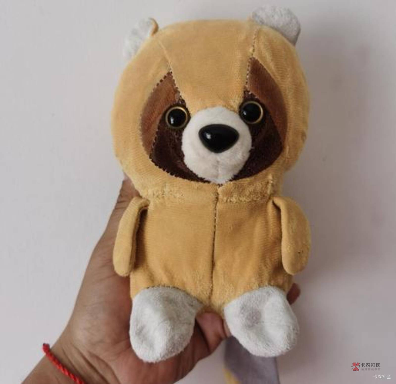 有没有老哥带搞包烟抽抽

82 / 作者:再三细味！ / 