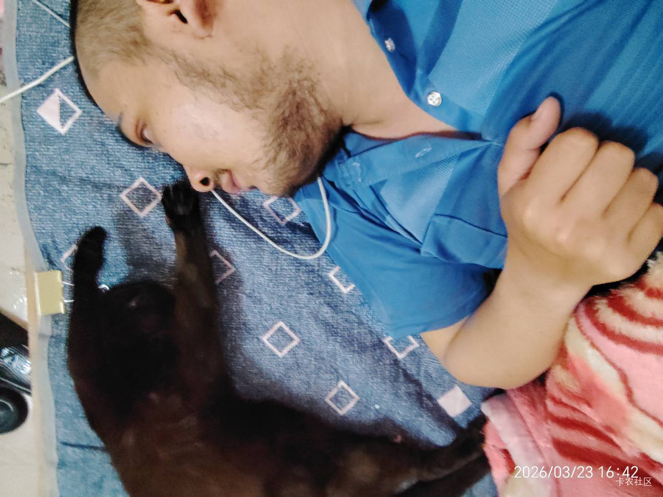 老哥们是挂壁仔吗
7 / 作者:陆羽 / 