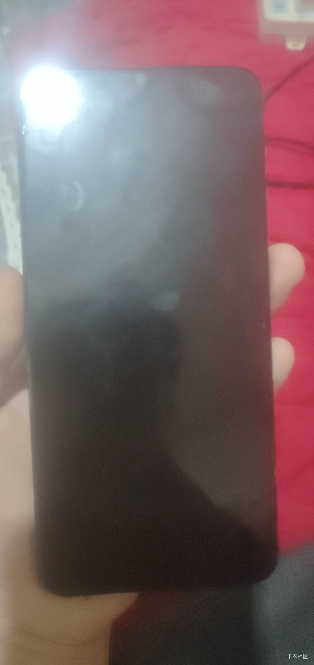 老哥帮忙看看还能值几毛后盖没了


94 / 作者:破百哥 / 