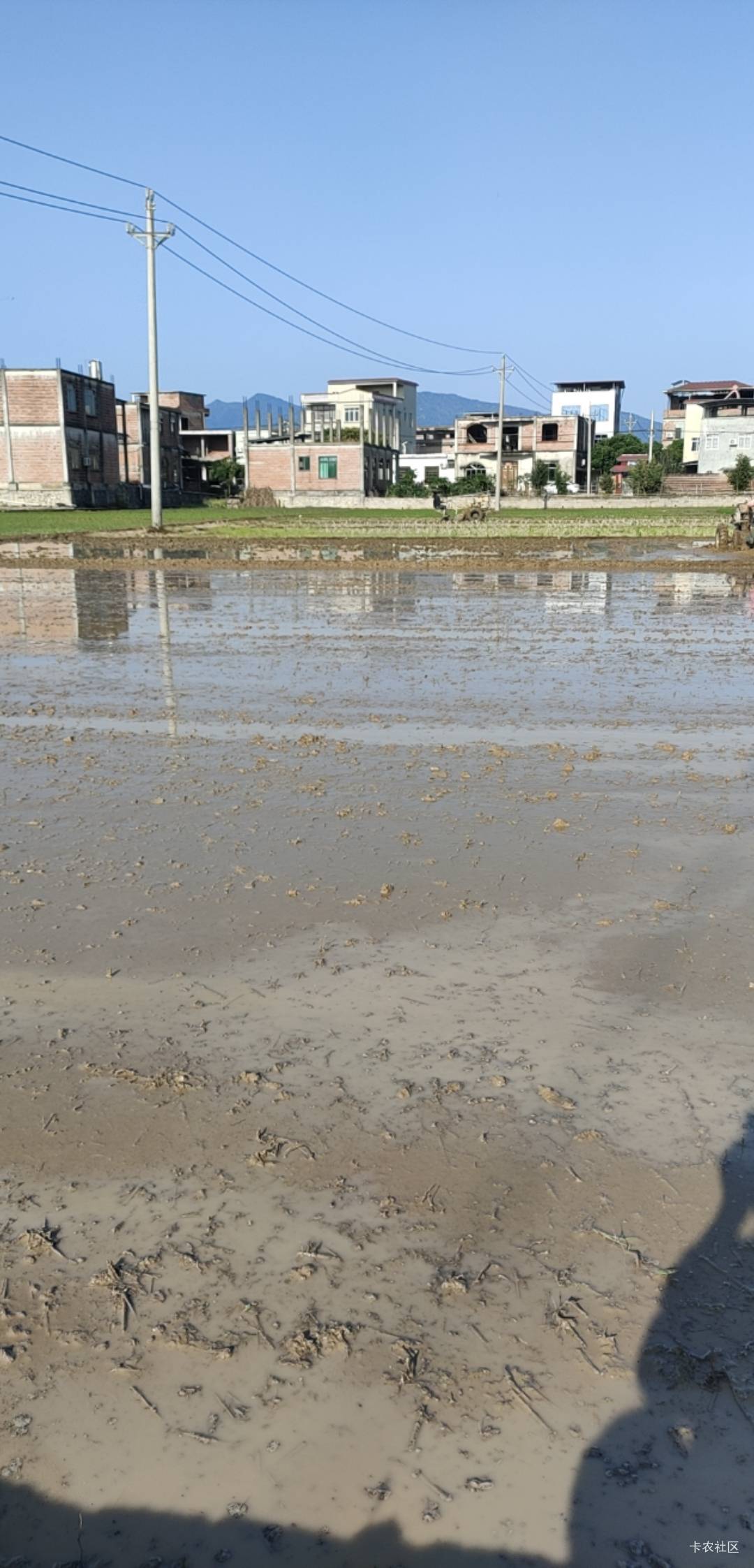 老哥们种田了

1 / 作者:伤心不归宿 / 