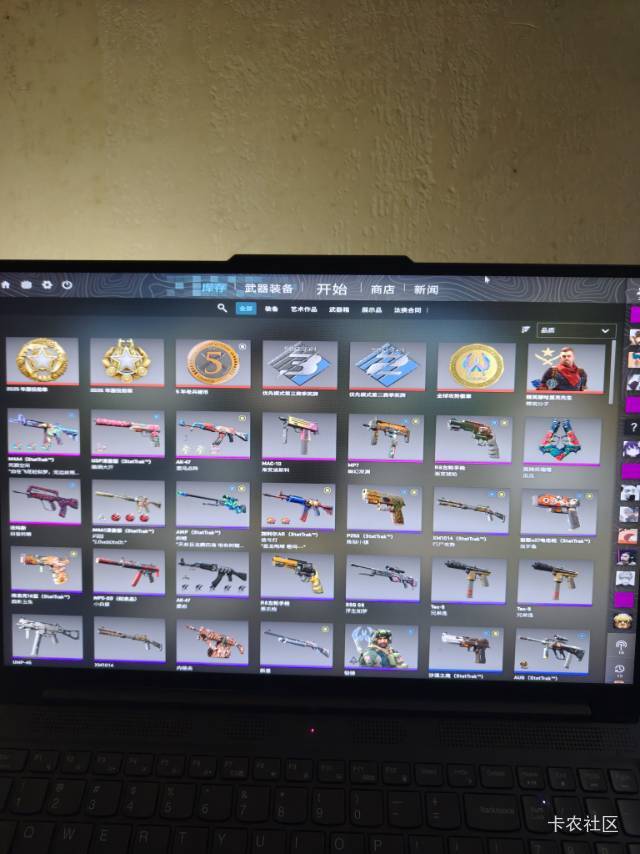 等快饿死了就把库存全卖了，哎，之前抽梦魇给了一堆星屎都低价卖了，真的是，啥风口都3 / 作者:小小搬运工手慢无 / 