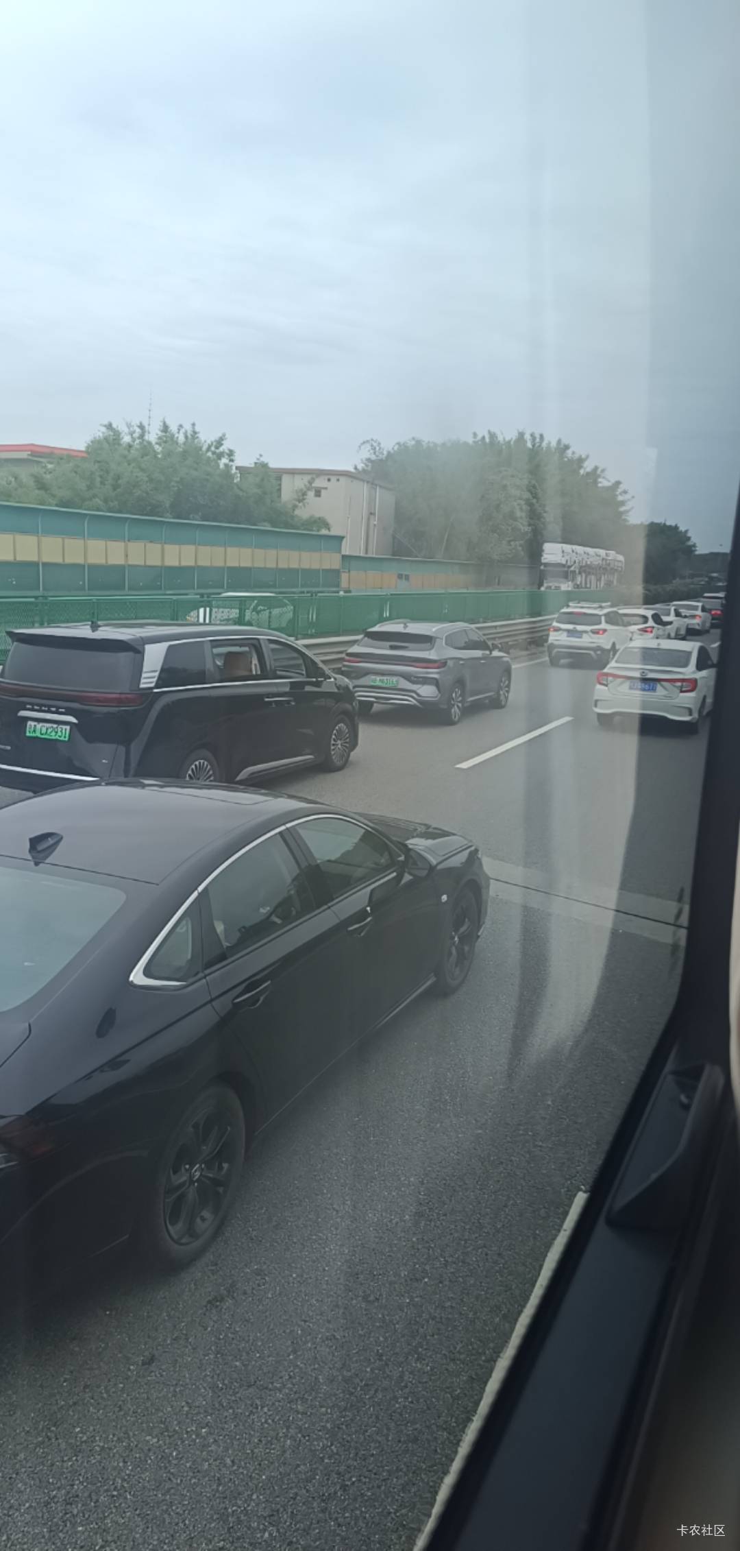 听说二广高速是全国最堵的高速  特别是节日 过年时间 等等？

67 / 作者:北部湾银行 / 