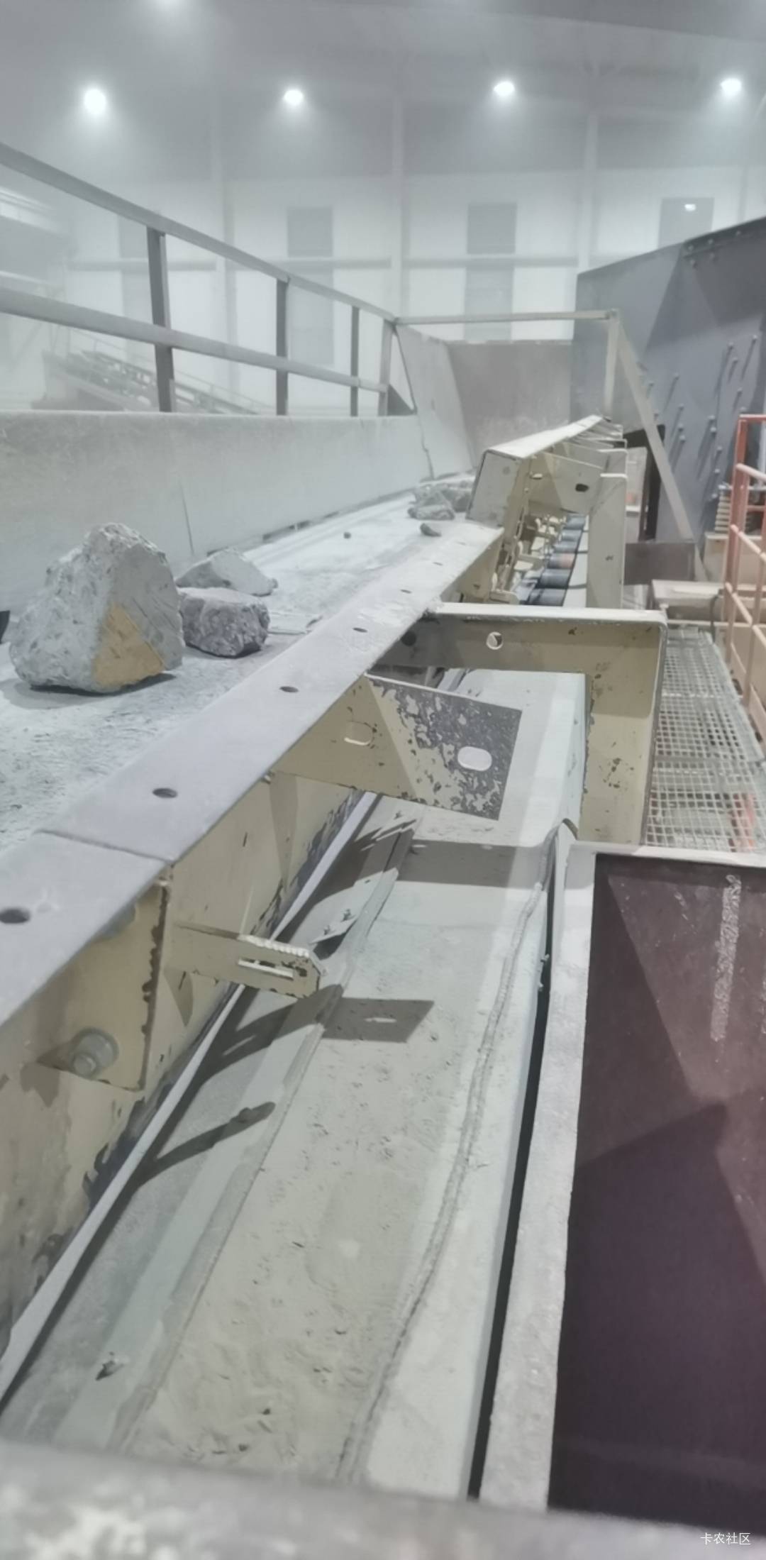 老哥们可以干半个月，一天300日结

54 / 作者:中国工商银行卡农分行 / 