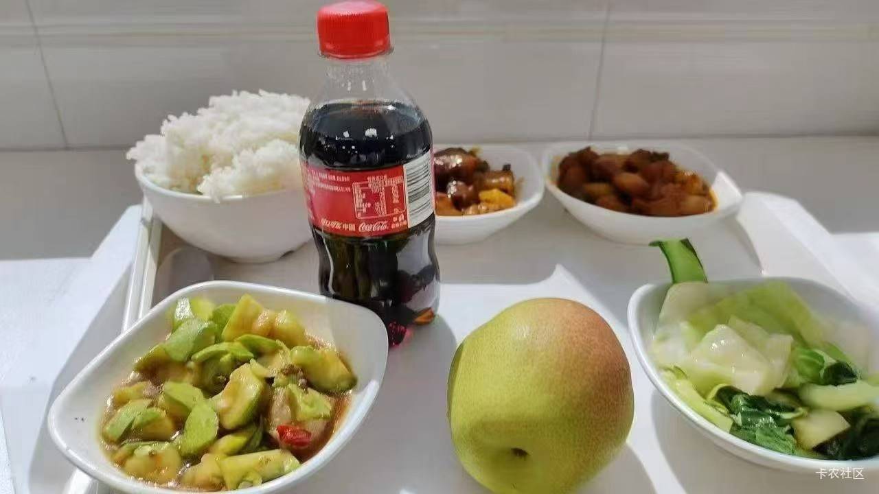 下班吃饭谁都没有我快，主打上班一条虫，下班狗都撵不到


60 / 作者:羊肉汤 / 