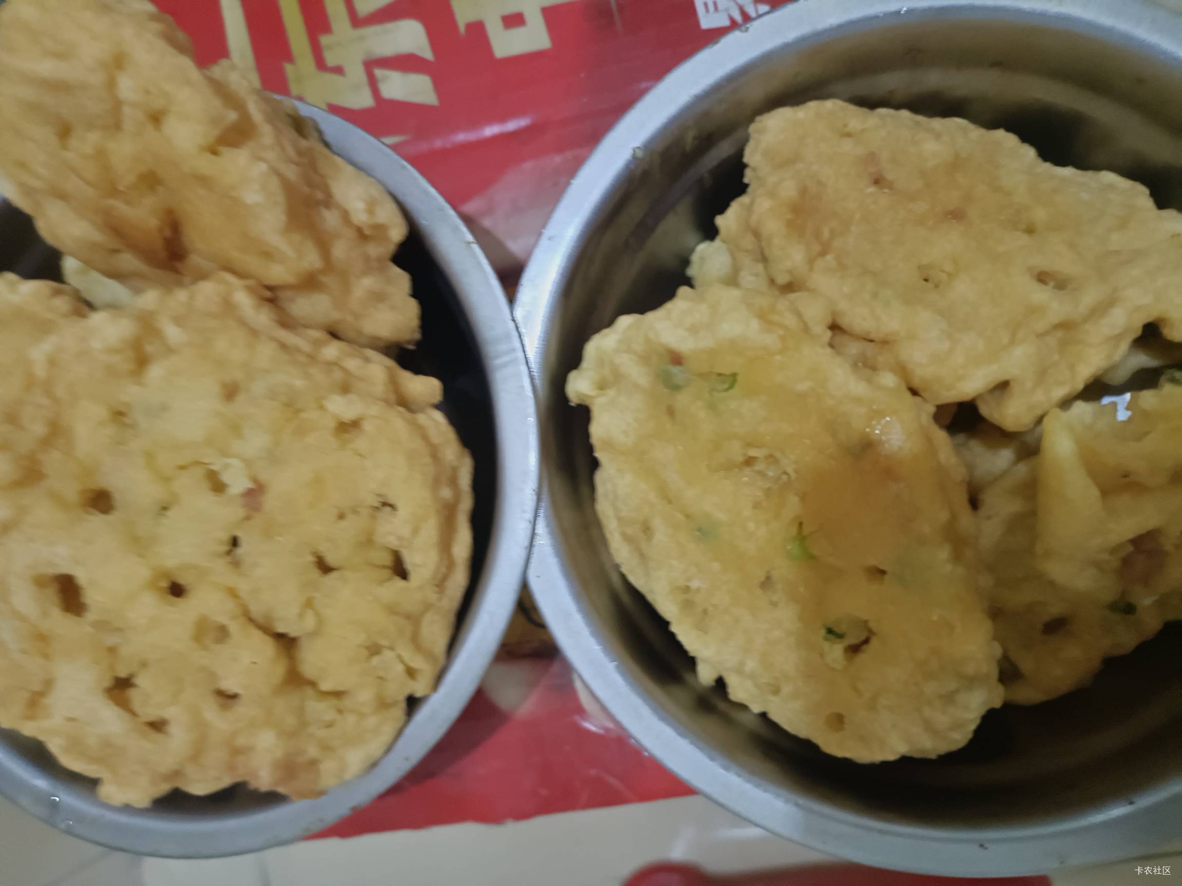 今天就吃这个了炸鸡蛋粑，吃不完的当留着零食，再配根黄瓜，还记得只有小时候过年时才23 / 作者:大荒 / 