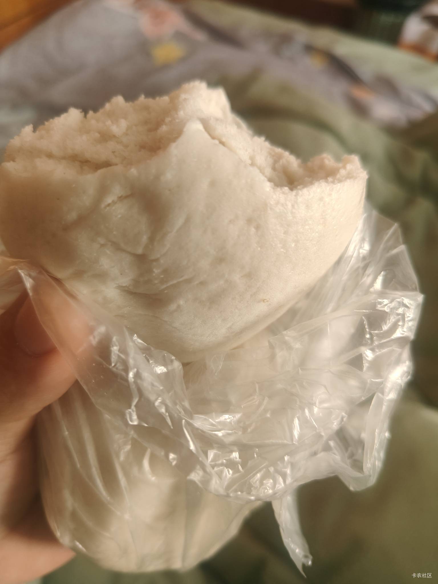 现在点女人要求真高啊

家里面介绍的，说是单身，加了微信聊了才知道离婚了带个8岁的80 / 作者:遗憾不看 / 