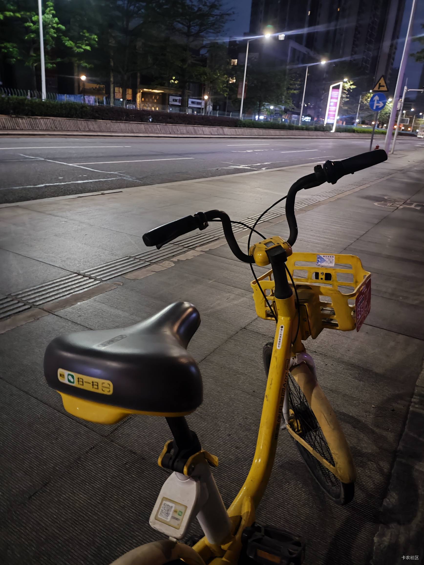 一点都不累，兄弟们

35 / 作者:你没那么爱我 / 