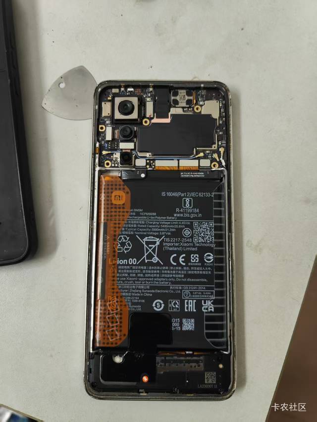 自己动手换电池，换后盖，又能大战3年



72 / 作者:你没那么爱我 / 