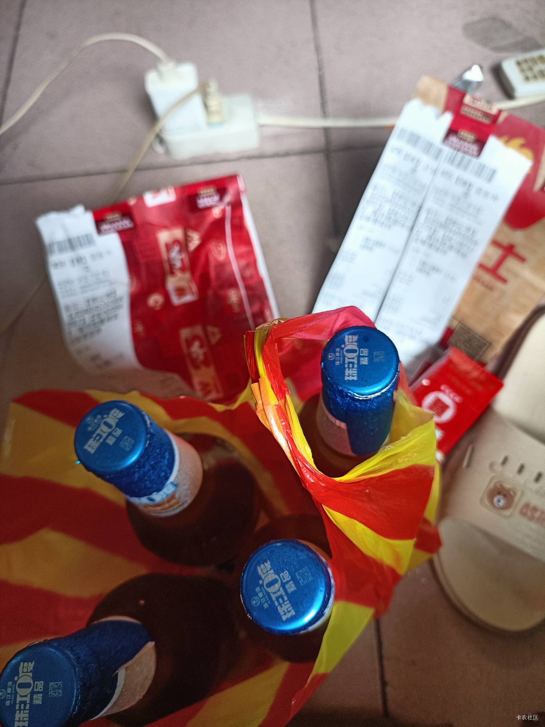 宝贝们,好分期的美团券加东子的鸡翅膀,小酒搞起来了

95 / 作者:哦啊哇 / 