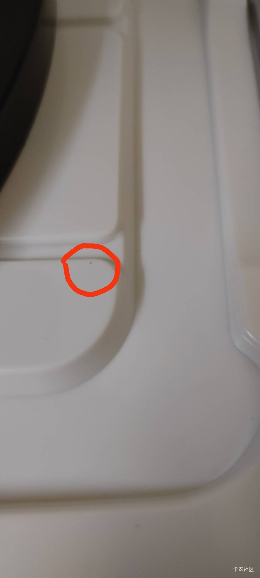 能问老哥有知道一种非常小的虫吗？就是木制家具是看到的，不仔细看都看不清的那种，搜63 / 作者:共享心跳 / 