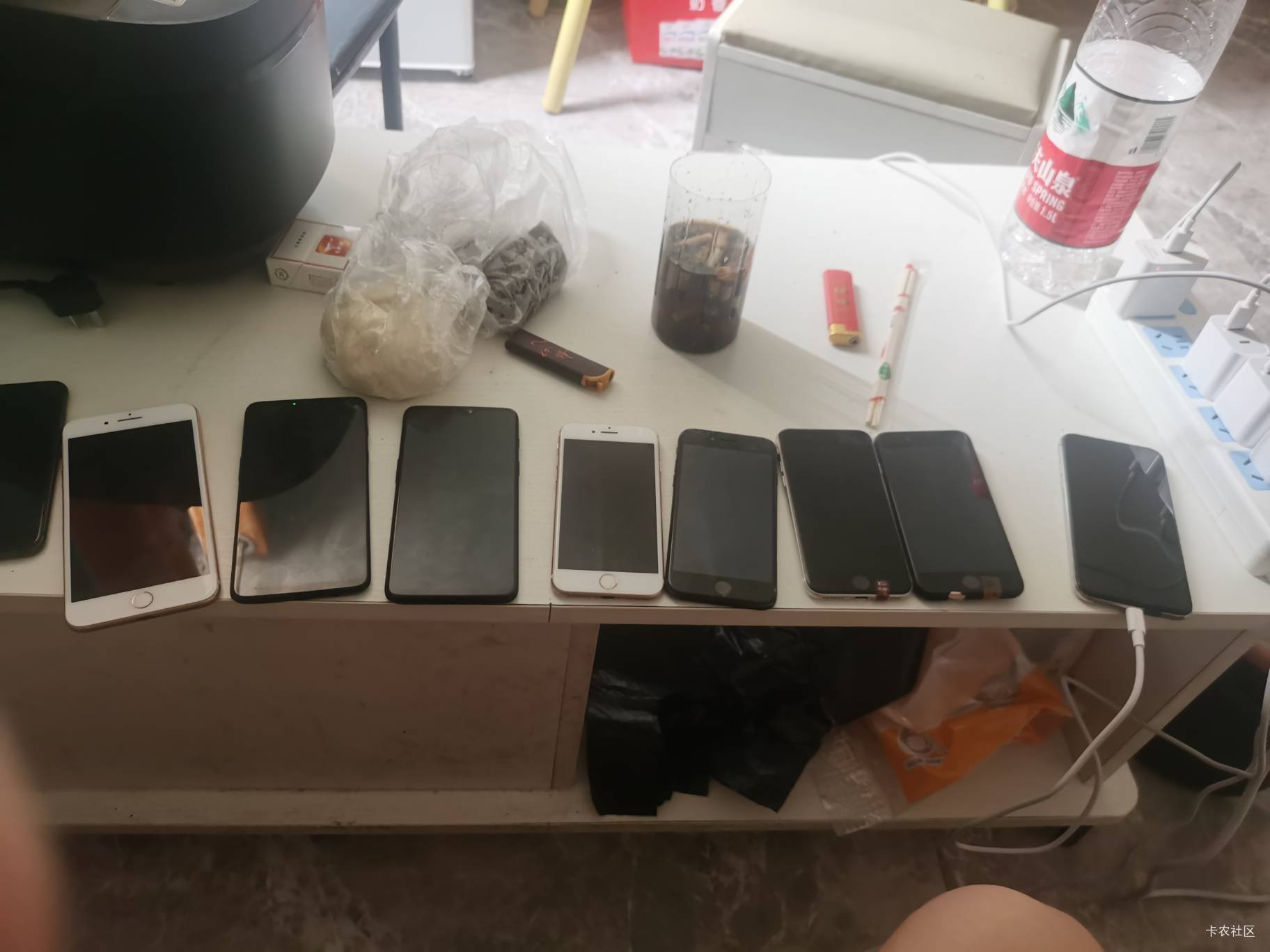 发票人均250低保，今天不用饿肚子了老哥们！

22 / 作者:冷雨夜不想归家 / 