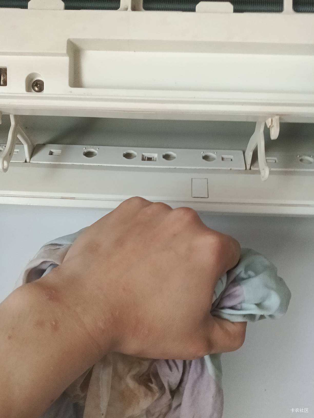 老哥们出来洗空调吧，一个120。昨天看抖音学的。

71 / 作者:你等等我好不好 / 