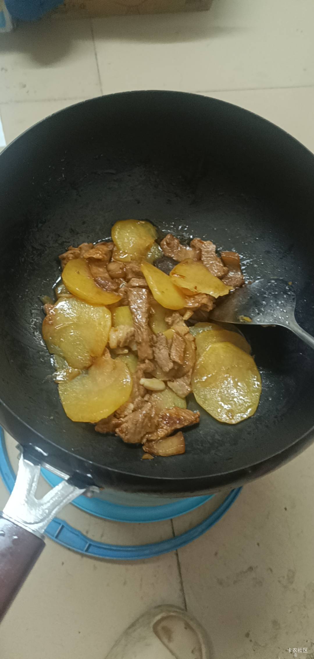 换家超市买的肉非了水用油罩过腥味还那么重吃不下。

74 / 作者:北部湾银行 / 