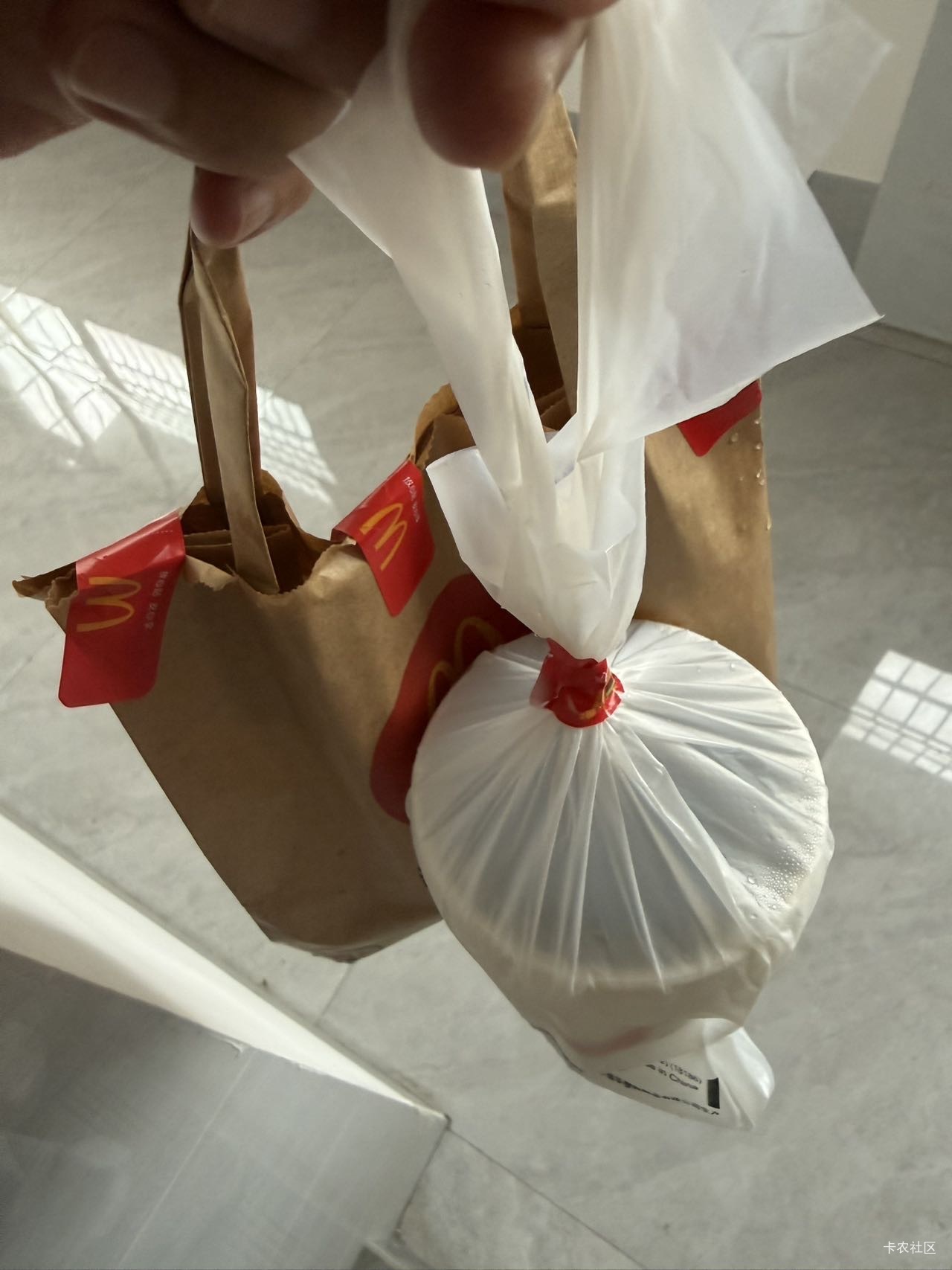 老哥以后再也不能加餐了，密封不完整就被拒收

54 / 作者:牛嫂子 / 