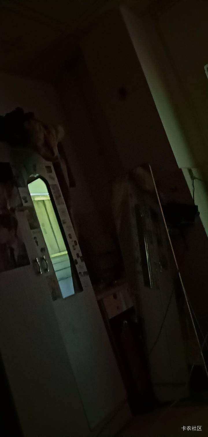 老哥们，徐大爷又换地方了。这一次换的地方。离地铁口100m。空调，热水器，洗衣机加免48 / 作者:你家徐大爷 / 