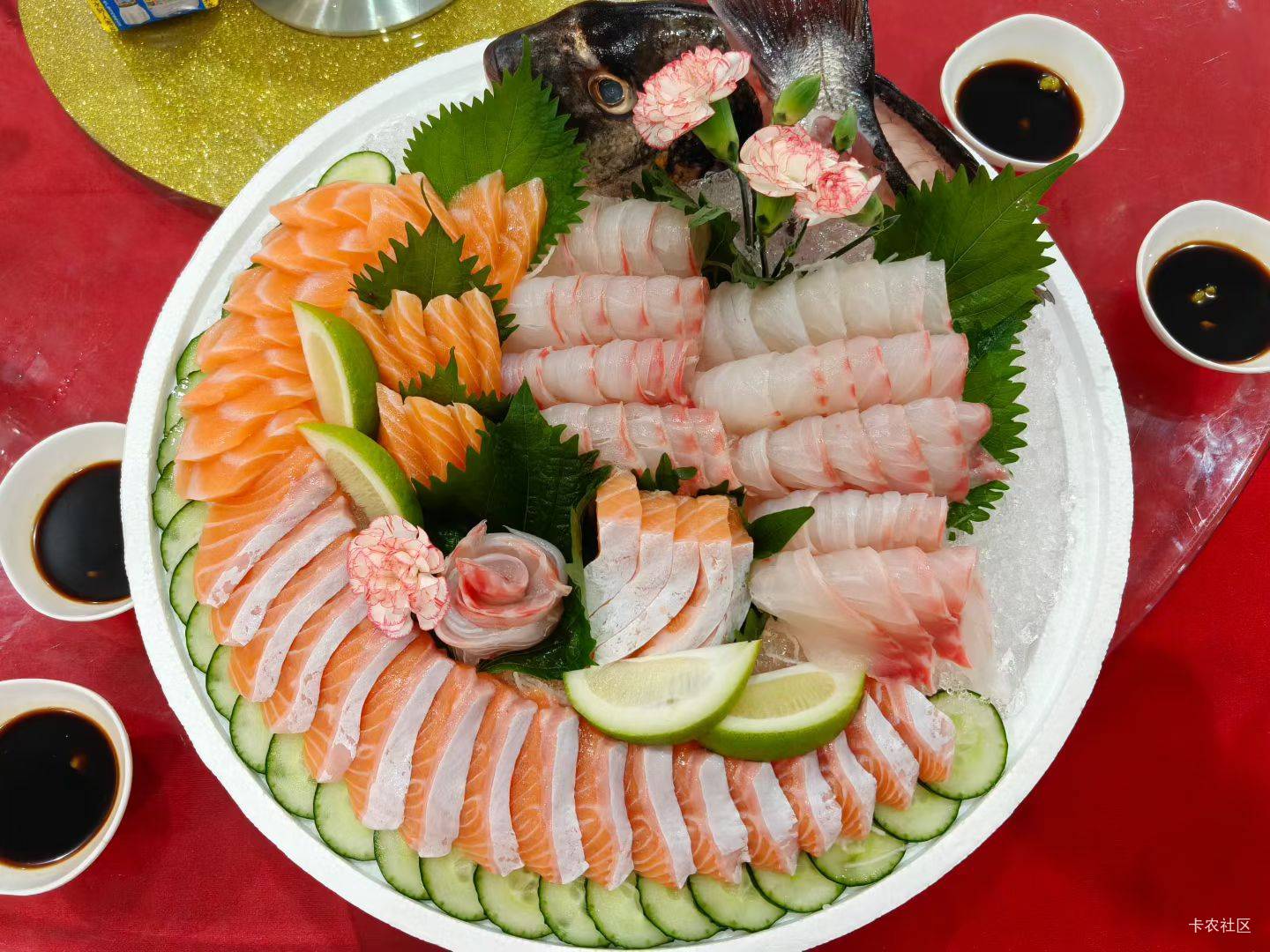 吃饭了老哥们



60 / 作者:中国工商银行卡农分行 / 