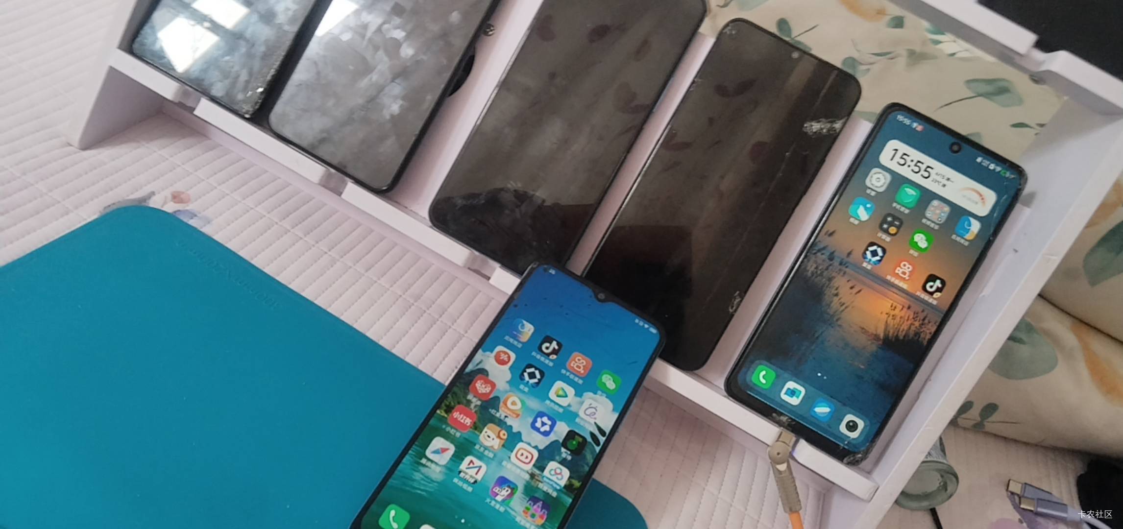 老哥们，实在不想上班，不想送挂壁外卖了，想买5-10台安卓机，天天看广告能卢多钱，能61 / 作者:春暖花开❗ / 