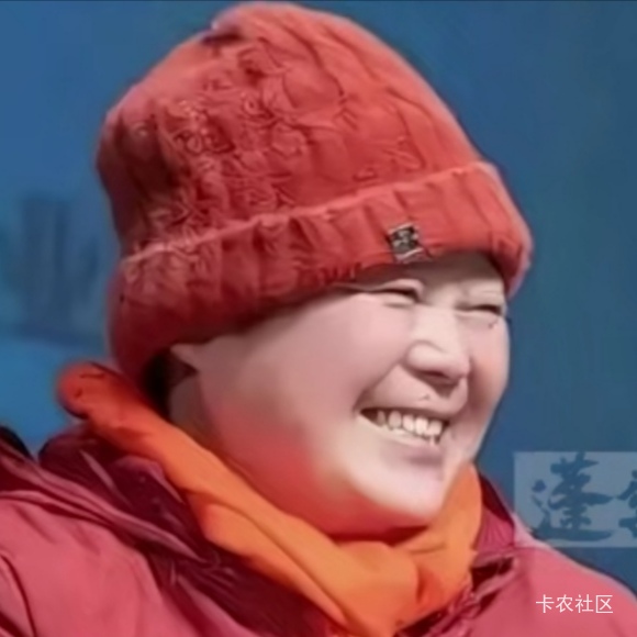 每天擼毛就为了一口吃的，午餐时间到

38 / 作者:驴背上的拿破仑 / 