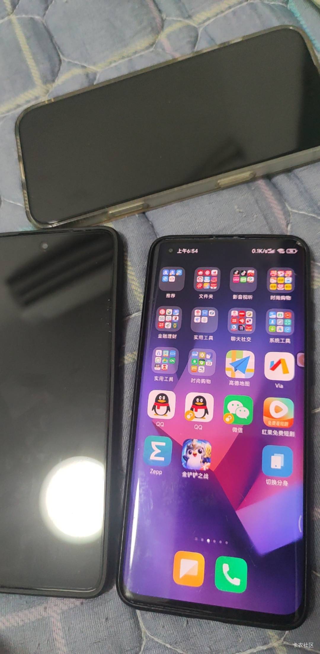 水洗一下屏幕进水断触了我铲

94 / 作者:木子辰 / 