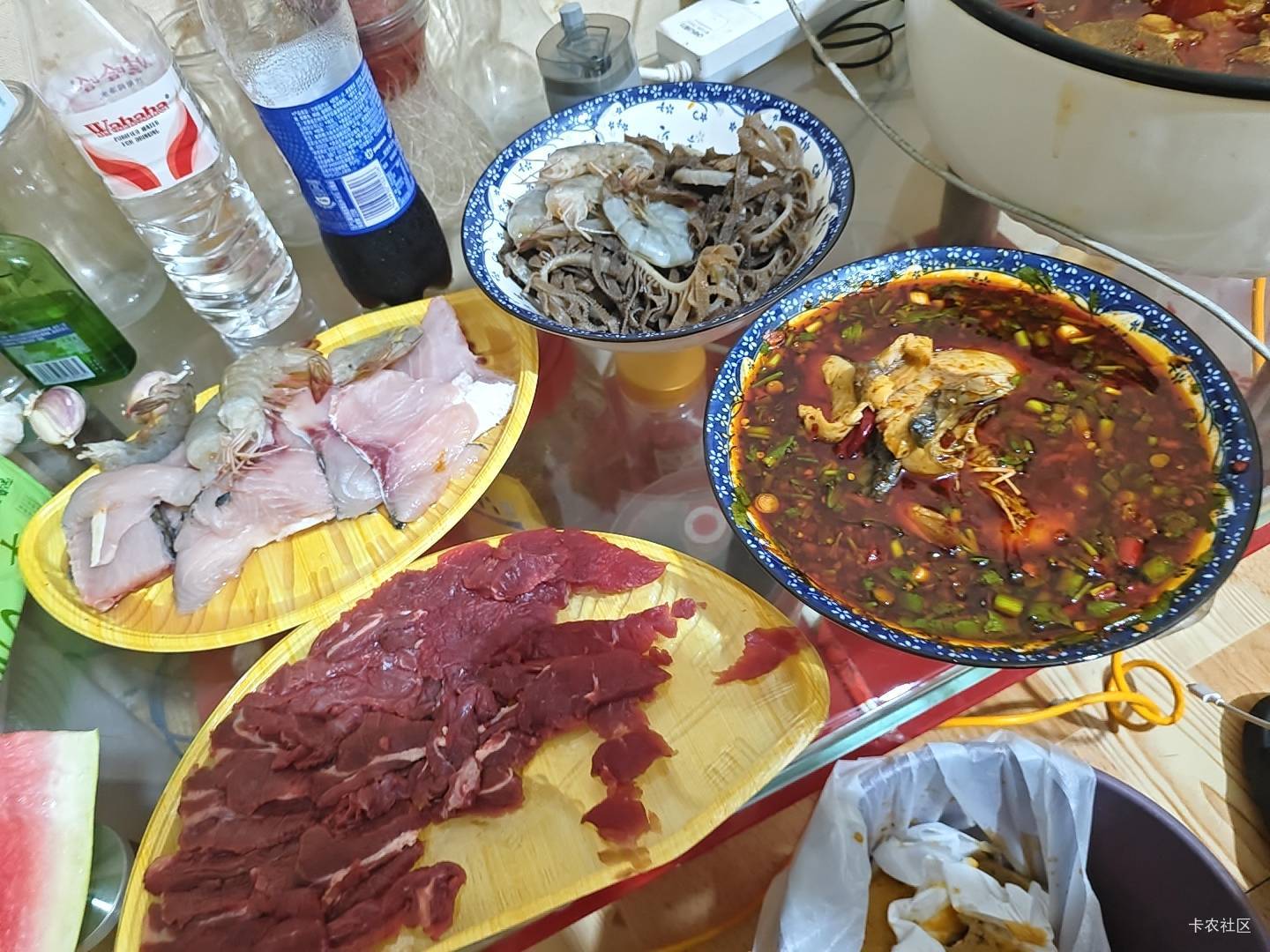 兄弟们  撑不住了  一会一个电话  

67 / 作者:倚门望行人。 / 
