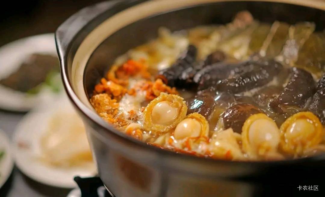 麻粩  巴浪鱼干  醋肉  咸饭  佛跳墙





49 / 作者:鱼巷 / 