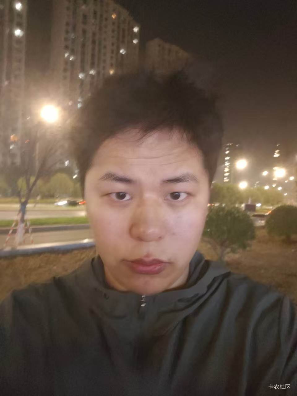 请问我像多少岁的，这几天一直减肥

22 / 作者:可是我们不一样 / 