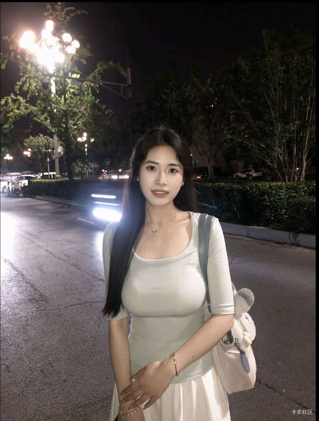毛呢冷冷清清的卡农镇

72 / 作者:酷奇57 / 