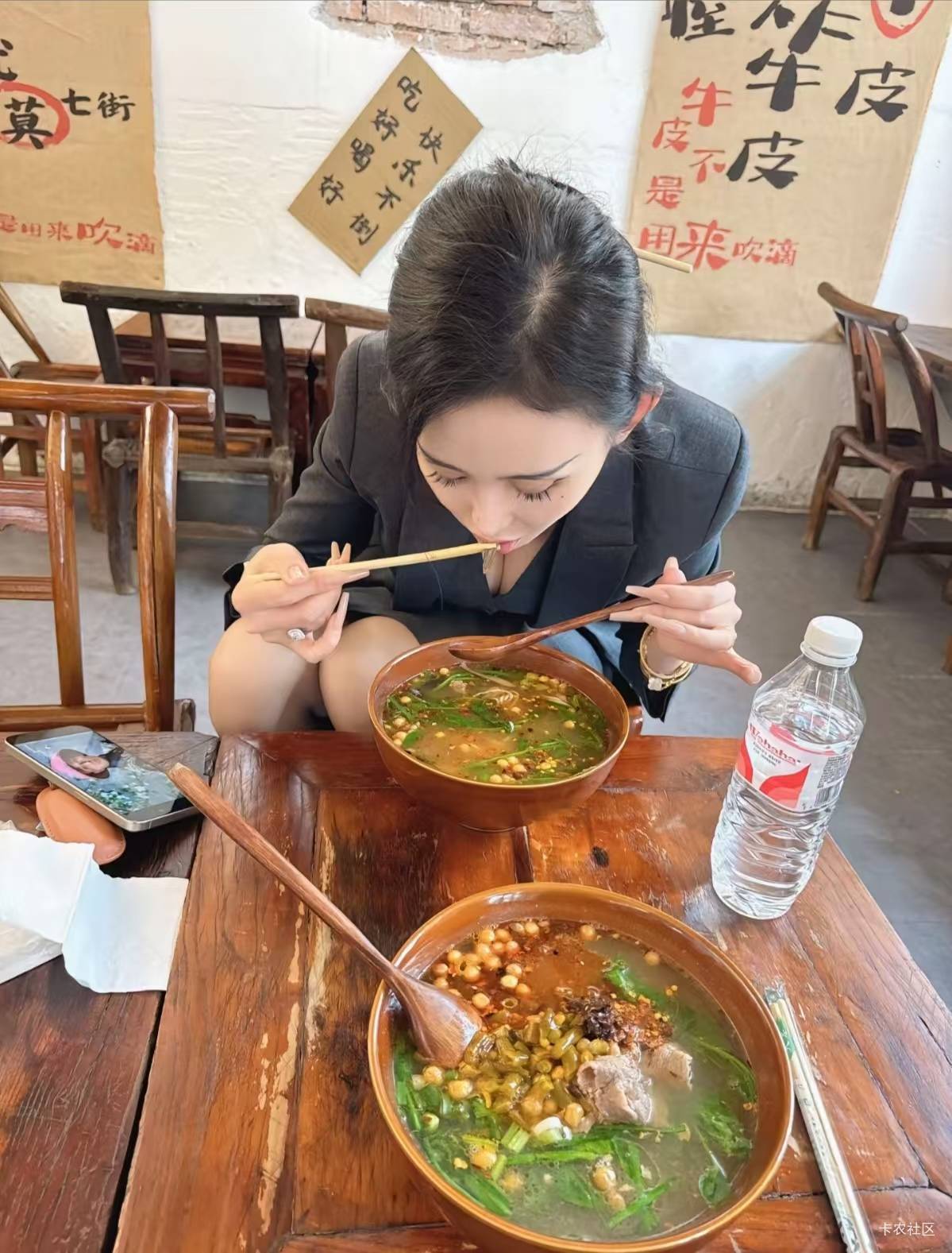 中国人以成败论英雄，成了就是高瞻远瞩，能说会道，败了就是好高骛远，油嘴滑舌。老哥34 / 作者:老哥帮老哥1234 / 