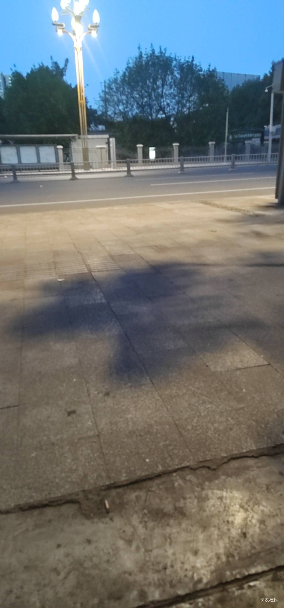 我的天睡公园的老哥怎么越来越多了

6 / 作者:可8885 / 