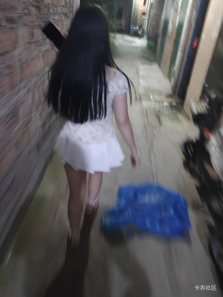 300

71 / 作者:成都吴彦祖WYZ / 