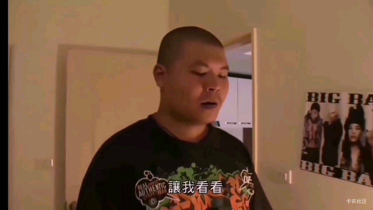 这么热的天你们在挂壁房的老哥穿裤子么
34 / 作者:鱼巷 / 