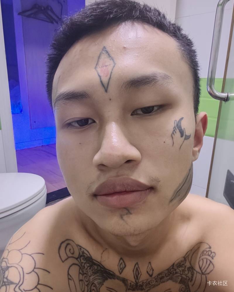今年天天晚上不睡觉，白天睡到下午。身体感觉快要不行了。连几点睡觉都控制不了的我，55 / 作者:山间清泉 / 