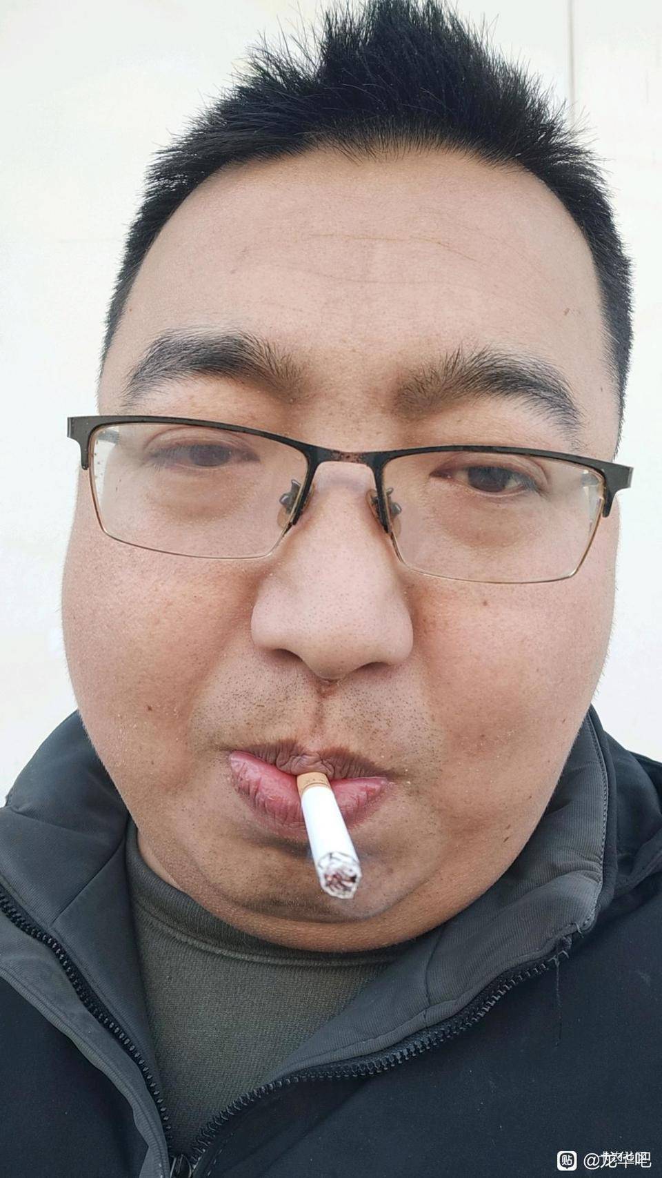 这华兴的自己搞就算了嘛，都刷屏两天了，都看吐了

42 / 作者:三天饿九顿、 / 