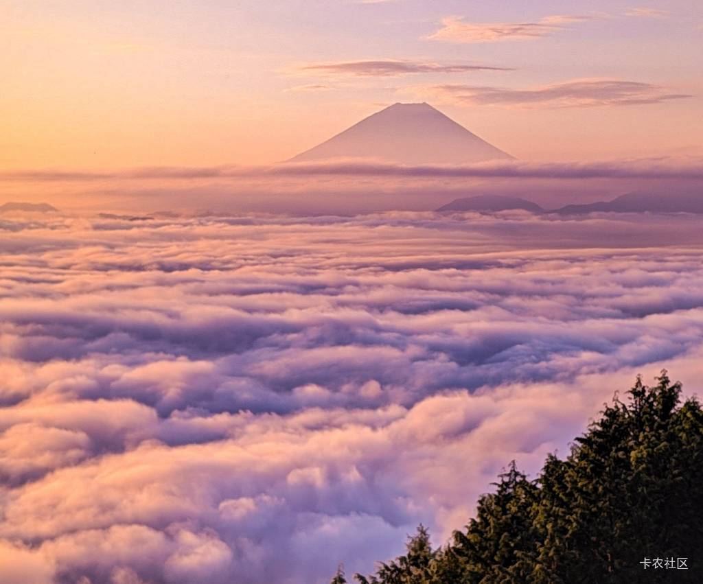 富士山の日の出、好きですか？

97 / 作者:秋萤 / 