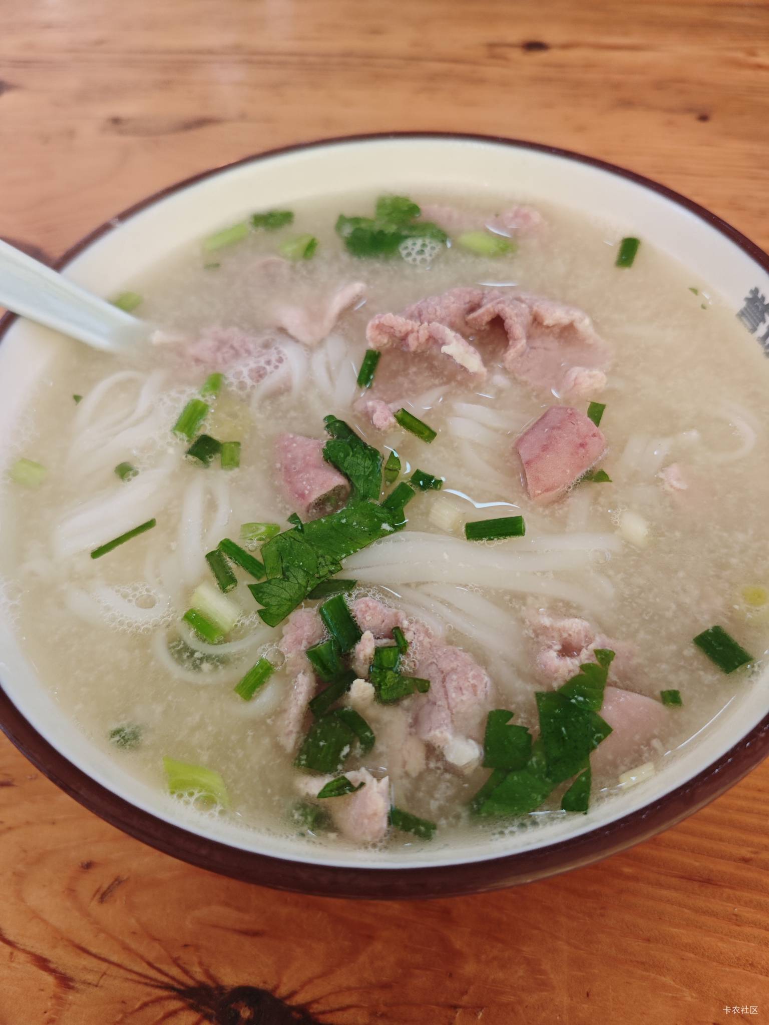 老哥们吃早餐了，我一个重油重麻辣的人也喜欢吃清淡的了

52 / 作者:曾经遗忘的角落 / 