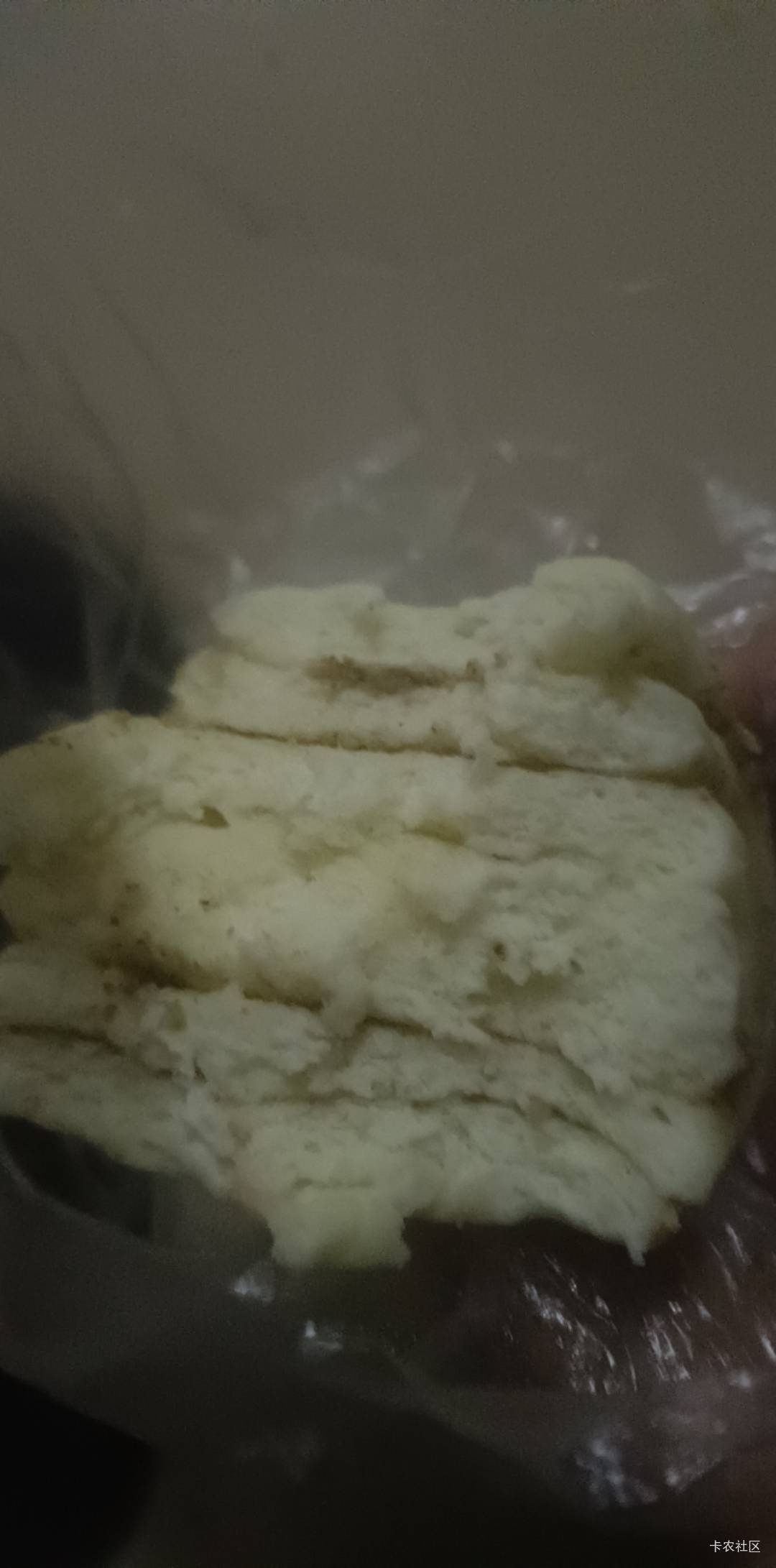 老哥就我好饿好饿。打够闯关失败，昨天还有八千大鱼大肉今天就吃上馒头榨菜了

42 / 作者:拔剑 / 