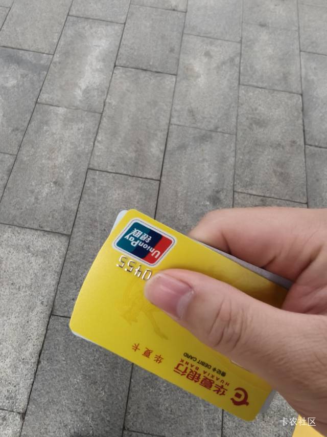 H夏一类拿下，随便喝一杯皮爷


18 / 作者:小小搬运工手慢无 / 
