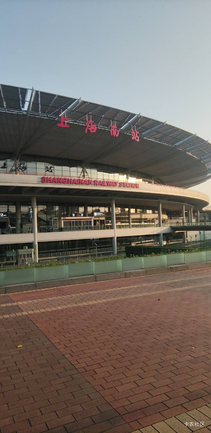 还想坐火车去旅游啊，可惜没钱。

22 / 作者:林王 / 