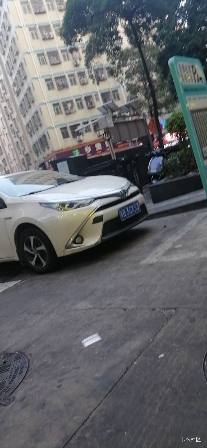 有没有一起去干快递老哥们？彻底挂b了

34 / 作者:挂壁仔@ / 